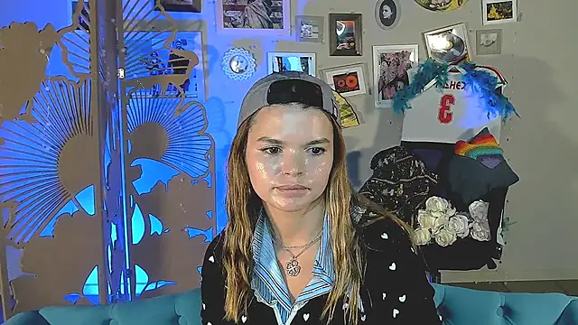 SaraGolben's cam snapshot