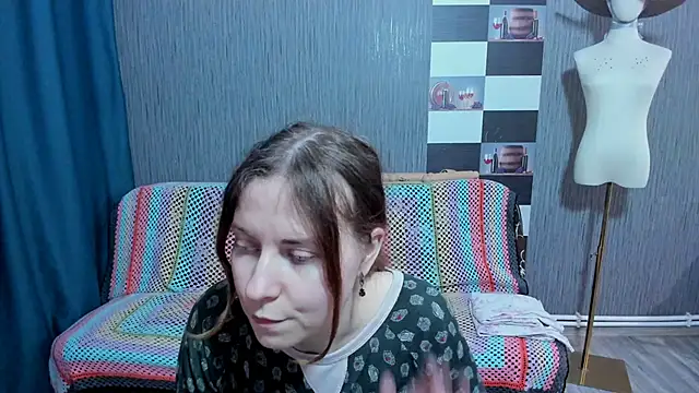 pa1e_pr1ncess's cam snapshot