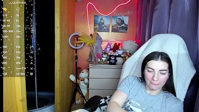 Fiery_Brunette_'s cam snapshot