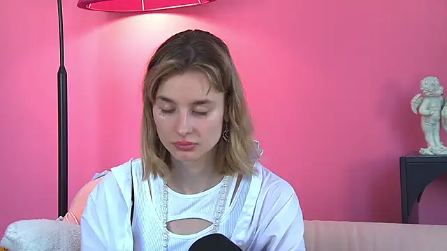 MerlinMeyer live sex cam