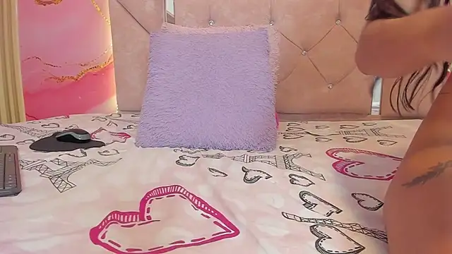 sweet__luna__'s cam snapshot