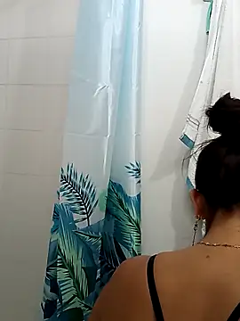 swity_foster's cam snapshot