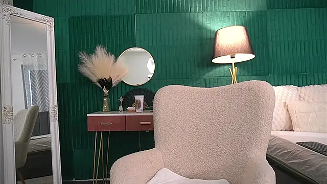 HaileyMoonn live sex cam