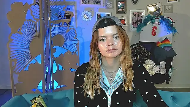 SaraGolben's cam snapshot