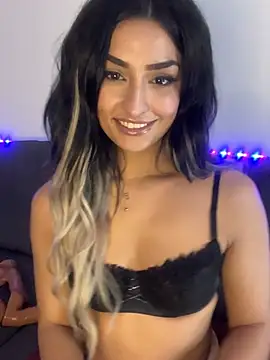 Mia_spicyy's cam snapshot