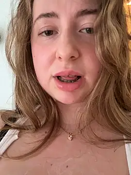 curvyflawless's cam snapshot