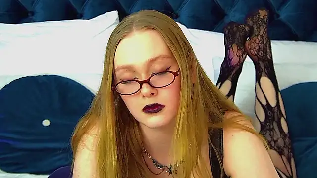 AgataFoxley's cam snapshot