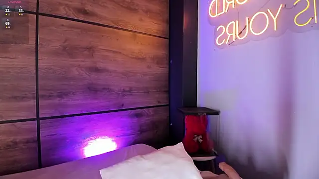 alyamonroe's cam snapshot