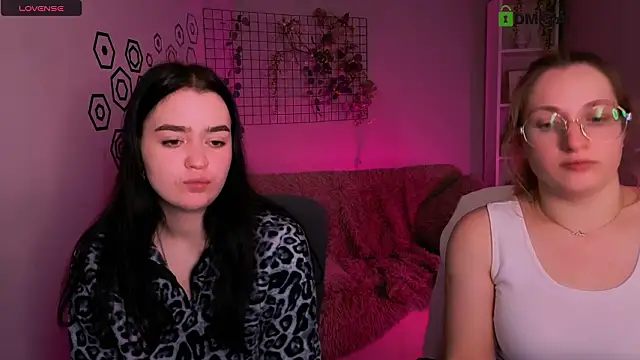 monica_xcx's cam snapshot