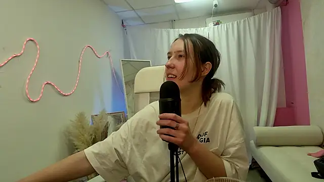 Olivia_Turneer's cam snapshot