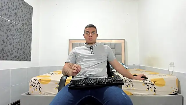 simookeler live sex cam