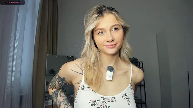 FaaBinaa's cam snapshot