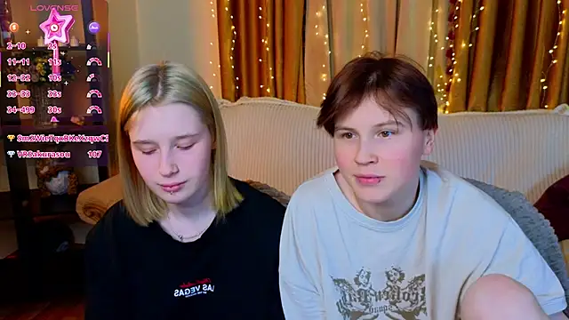 Girls_Fingers's cam snapshot