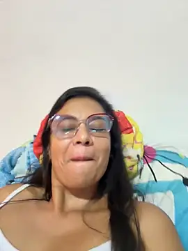 YadiraOrozco's cam snapshot