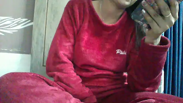 shalini_fire live sex cam