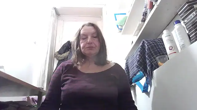 AnnaLive570's cam snapshot