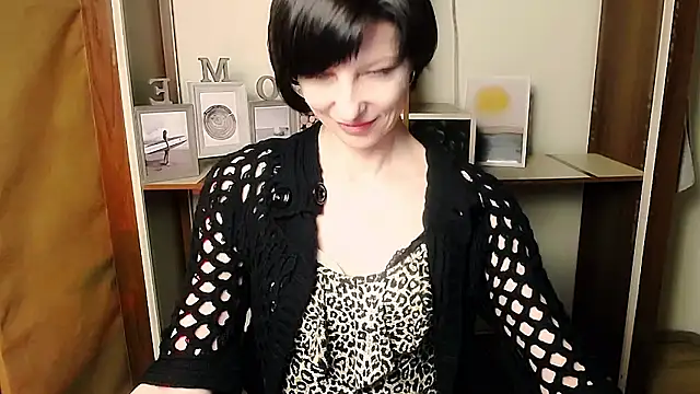 _AngeliaFlow_'s cam snapshot