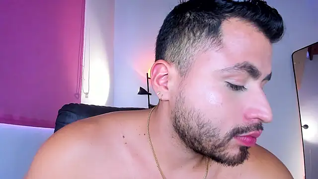 Juan_Castano live sex cam