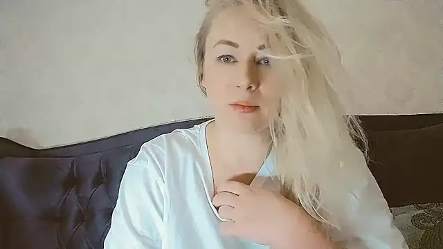 Olesya live sex cam