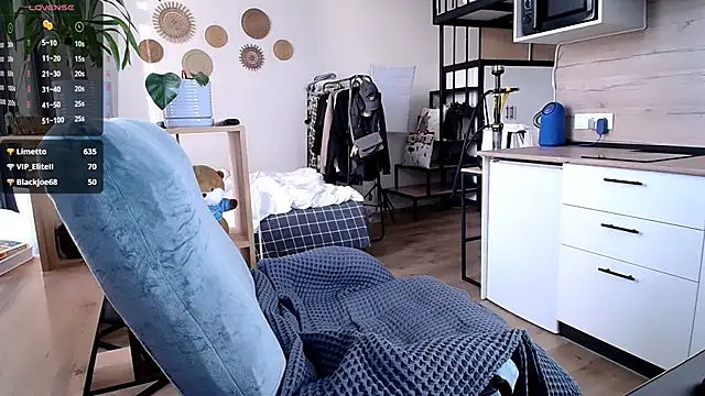 Tanya_M live sex cam