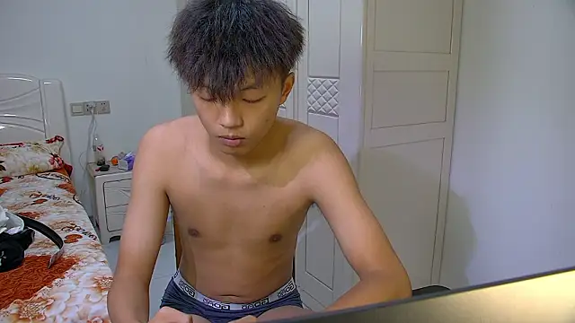 Chocolates-001 live sex cam