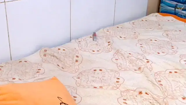 CurvyDarkAss24's cam snapshot