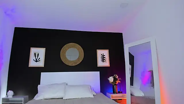 VioletPaket's cam snapshot