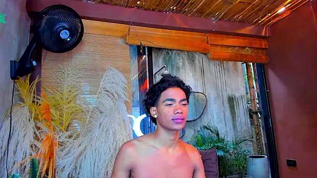 AlanCutee live sex cam