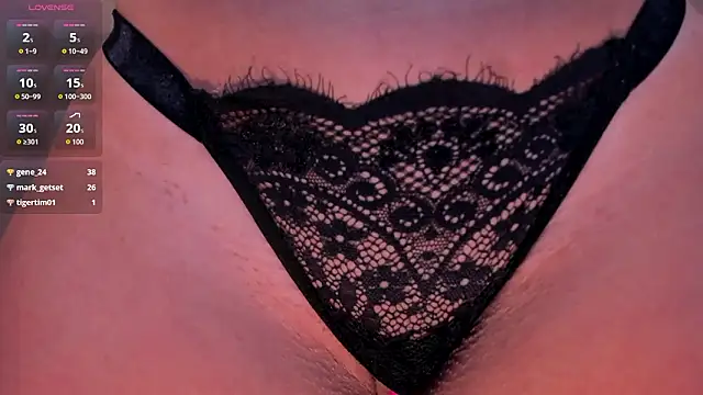 ValeriaRoldanX's cam snapshot