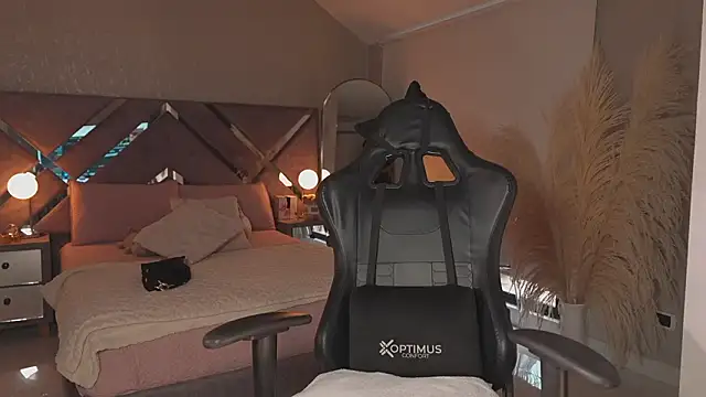 KateOwens's cam snapshot