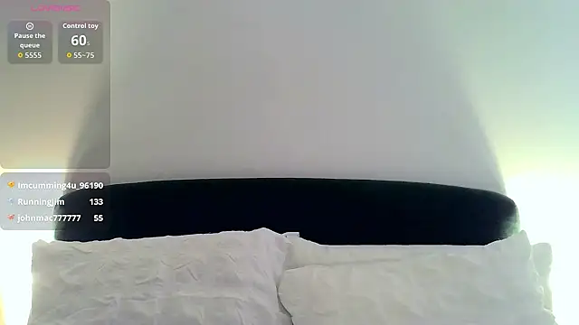 Halle_Violet's cam snapshot