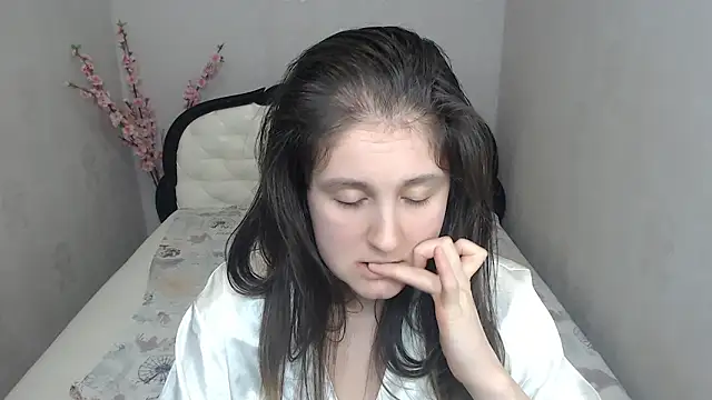 Holliy_Cooper's cam snapshot