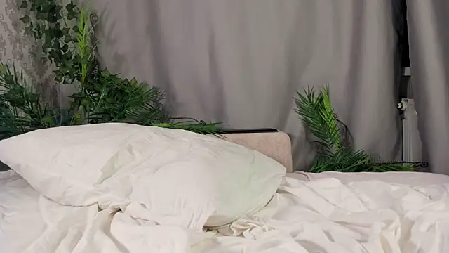 Liyafox's cam snapshot