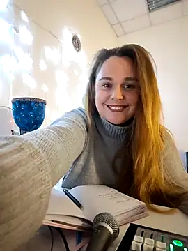 Juicy_PeachLux's cam snapshot