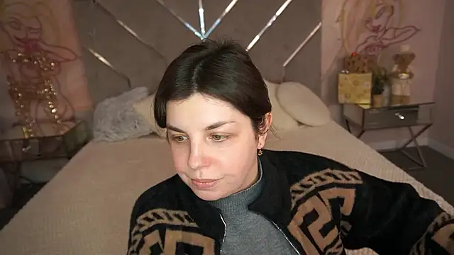 MirandaWong live sex cam