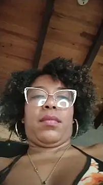 ChanneldelaCroix's cam snapshot