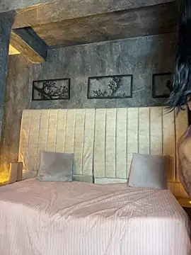 AranzalatinBlaks1's cam snapshot