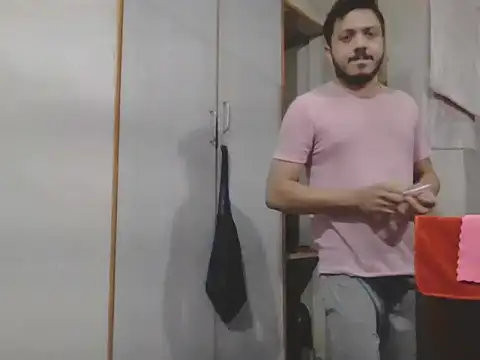 Poddar_2m_G_Ati_v_an_Deb's cam snapshot