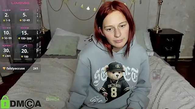 Lily_Viola's cam snapshot