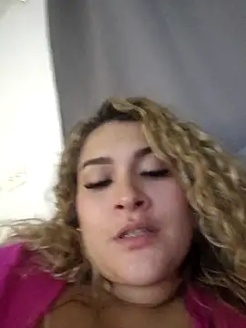 Sara_smiiith211 live sex cam