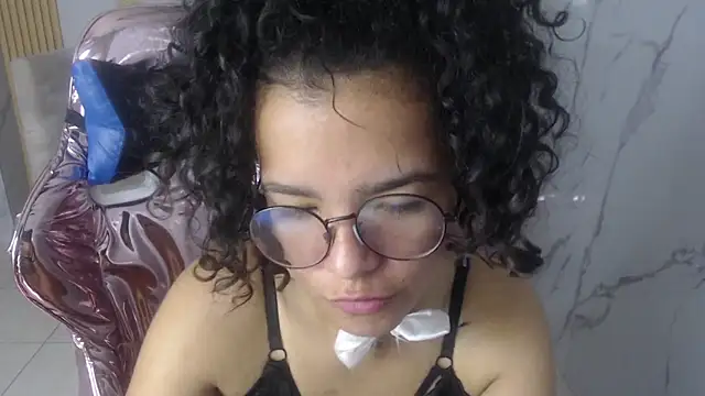 natasha_romanoff_s's cam snapshot