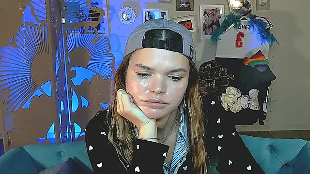 SaraGolben live sex cam