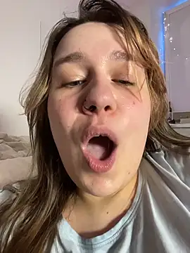 SuzieMurray live sex cam