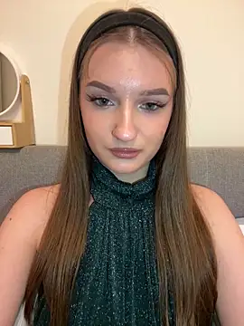 AdelinaEmber's cam snapshot