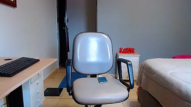 BumbumGigante live sex cam