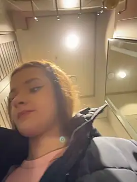 KittyQueeny's cam snapshot