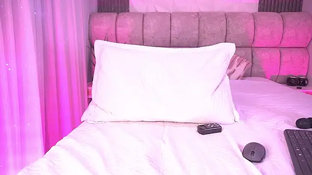 katy_rioss's cam snapshot