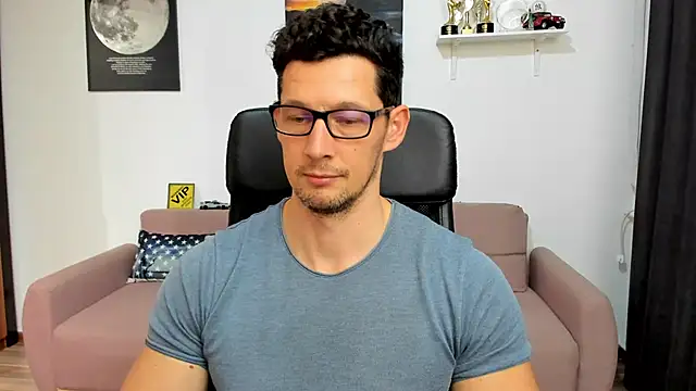 BrutusK08's cam snapshot