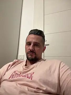 InsaneMattt's cam snapshot