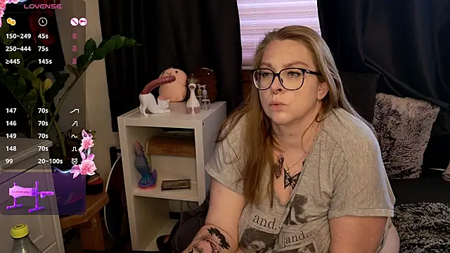 Big_Beautiful_MILF's cam snapshot